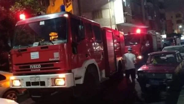 قبل امتداده لعقارات أخرى.. السيطرة على حريق في منور عمارة سكنية بمنطقة سيدي بشر بالإسكندرية قبل امتداده لعقارات أخرى.. السيطرة على حريق في منور عمارة سكنية بمنطقة سيدي بشر بالإسكندرية