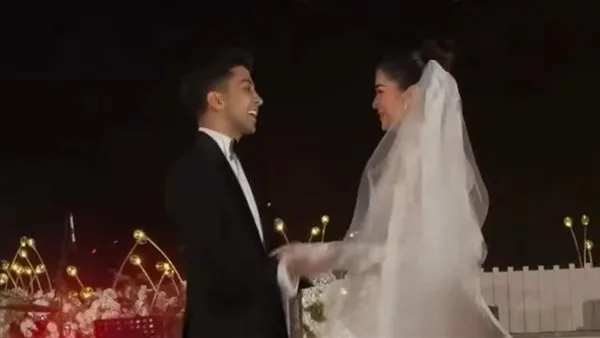 قدم لزوجته أغنية من تأليفه.. كلمات أغنية حسين الجسمي في حفل زفاف هشام جمال وليلى زاهر قدم لزوجته أغنية من تأليفه.. كلمات أغنية حسين الجسمي في حفل زفاف هشام جمال وليلى زاهر