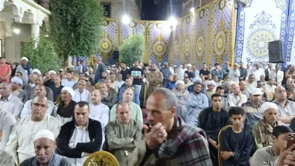 كانت خارجة من المدرسة.. أسرة المعلمة ضحية حادث الدهس في قنا تستقبل المعزيين كانت خارجة من المدرسة.. أسرة المعلمة ضحية حادث الدهس في قنا تستقبل المعزيين