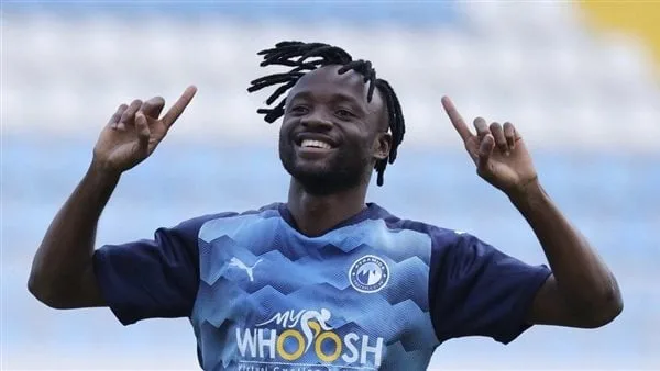 كايزر تشيفز ينافس الأهلي على ضم فيستون ماييلي من بيراميدز