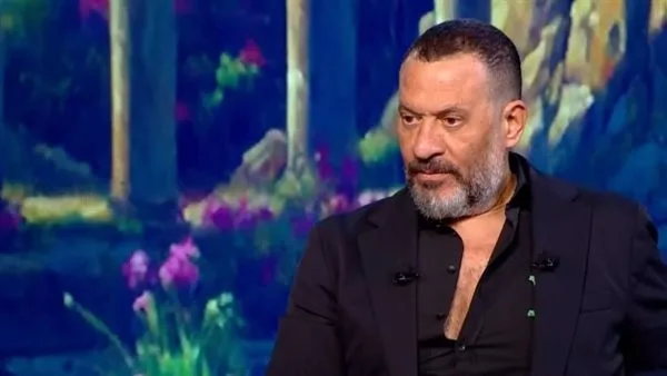 كشف وصيته وكسر آيباد على الهواء| لقطات من حلقة ماجد المصري في أحد البرامج التليفزيونية.. ما القصة؟ كشف وصيته وكسر آيباد على الهواء| لقطات من حلقة ماجد المصري في أحد البرامج التليفزيونية.. ما القصة؟