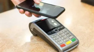 لتطبيق التوقيت الصيفي غدًا.. توقف خدمات المحافظ الإلكترونية ببعض شركات المحمول لمدة 5 ساعات| بث مباشر