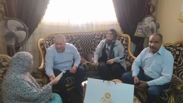 لدعمهم نفسيا ومعنويا.. نقابة المعلمين: 3 ملايين جنيه إعانات صحية للأعضاء خلال أبريل لدعمهم نفسيا ومعنويا.. نقابة المعلمين: 3 ملايين جنيه إعانات صحية للأعضاء خلال أبريل