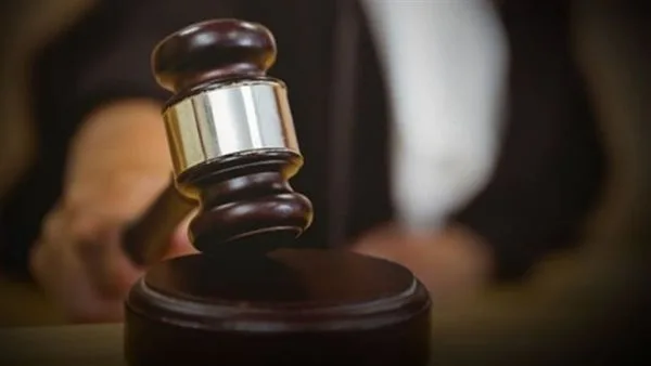 لسرقة أموال وشقة طليقها.. حبس موظفة 15 عامًا غيابيًا بتهمة تزوير توكيل بجنوب سيناء| بث مباشر