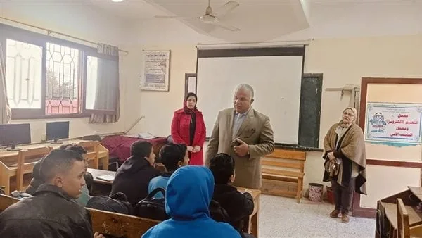 لـ3 أسباب.. استبعاد مدير مدرسة الصوفي الابتدائية بالفيوم وإحالة عدد من المعلمين للتحقيق لـ3 أسباب.. استبعاد مدير مدرسة الصوفي الابتدائية بالفيوم وإحالة عدد من المعلمين للتحقيق