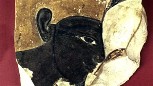 متحف فلورنسا يعرض قطعة حجرية مصرية لـ وجه الإله أوزوريس متحف فلورنسا يعرض قطعة حجرية مصرية لـ وجه الإله أوزوريس