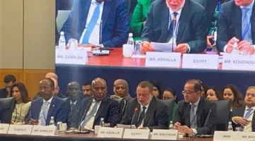 محافظ البنك المركزي يوصي بضرورة معالجة الآثار السلبية الناتجة عن تفتت حركة التجارة الدولية