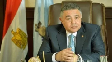 ممنوع الاقتراب من أعمدة الإنارة.. تحذير مهم من محافظ البحر الأحمر للمواطنين بسبب سوء الأحوال الجوية