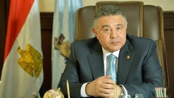 ممنوع الاقتراب من أعمدة الإنارة.. تحذير مهم من محافظ البحر الأحمر للمواطنين بسبب سوء الأحوال الجوية