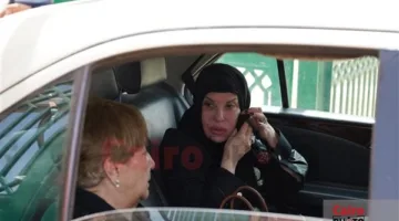 هالة سرحان وشريف مدكور أبرز الحضور في جنازة زوج الإعلامية سناء منصور بمسجد الشرطة بالشيخ زايد | بث مباشر