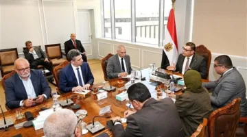 وزير الإسكان يتابع معدلات تسويق عدد من مشروعات هيئة المجتمعات العمرانية الجديدة