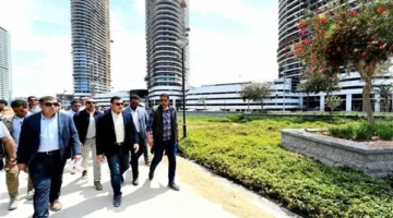 وزير الإسكان يتابع موقف تسليم وحدات وفيلات الحاجزين بكمبوند مزارين بالعلمين الجديدة