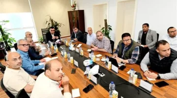 وزير الإسكان يطلب تقريرًا أسبوعيًا بموقف التسليمات لكل الوحدات في العلمين الجديدة