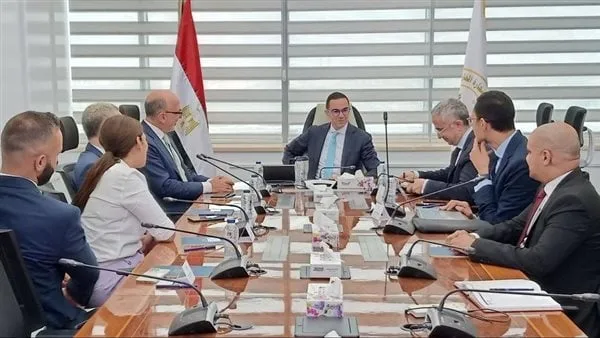 وزير الاستثمار: نتجه لإطلاق منصة رقمية جديدة لتسهيل عمليات التقديم والتراخيص وزير الاستثمار: نتجه لإطلاق منصة رقمية جديدة لتسهيل عمليات التقديم والتراخيص