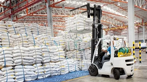 وزير التموين: طرح السكر في المجمعات الاستهلاكية بـ 30 جنيهًا للكيلو وزير التموين: طرح السكر في المجمعات الاستهلاكية بـ 30 جنيهًا للكيلو