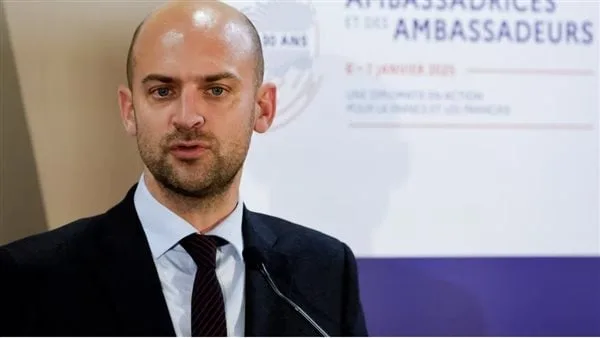 وزير الخارجية الفرنسي يزور الكويت اليوم وزير الخارجية الفرنسي يزور الكويت اليوم