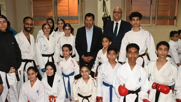 وزير الرياضة ومحافظ القليوبية يفتتحان عددًا من المشروعات الجديدة في شبرا الخيمة وزير الرياضة ومحافظ القليوبية يفتتحان عددًا من المشروعات الجديدة في شبرا الخيمة