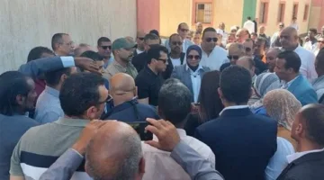 وزير الرياضة يتفقد القوافل التعليمية بالشلاتين| صور