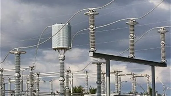 وزير الكهرباء: توفير التغذية الكهربائية اللازمة لتنمية أرض سيناء وتحسين مستوى الخدمات وجذب الاستثمارات وزير الكهرباء: توفير التغذية الكهربائية اللازمة لتنمية أرض سيناء وتحسين مستوى الخدمات وجذب الاستثمارات