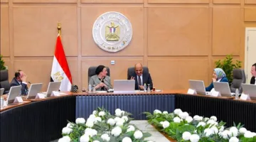 وزيرا البيئة والكهرباء يبحثان سبل توافق مشروعات الطاقة المتجددة مع معايير حماية التنوع البيولوجي | صور