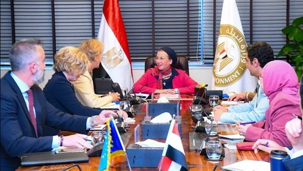 وزيرة البيئة: الاتحاد الأوروبي شريك استراتيجي منذ بداية العمل البيئي في مصر وزيرة البيئة: الاتحاد الأوروبي شريك استراتيجي منذ بداية العمل البيئي في مصر