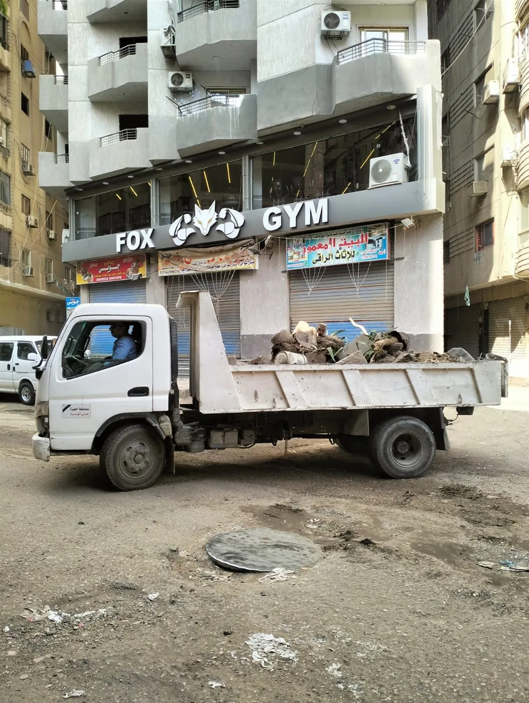 بدء أعمال تطوير شارع عمرو بن العاص بفيصل بمحافظة الجيزة| صور