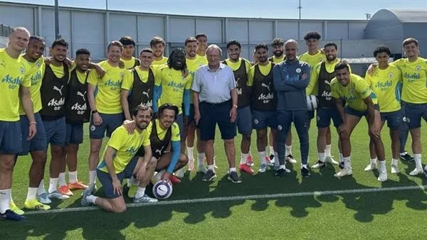 أسطورة إنجلترا: أحب عمر مرموش.. وجوارديولا أفضل مدرب شاهدته في حياتي