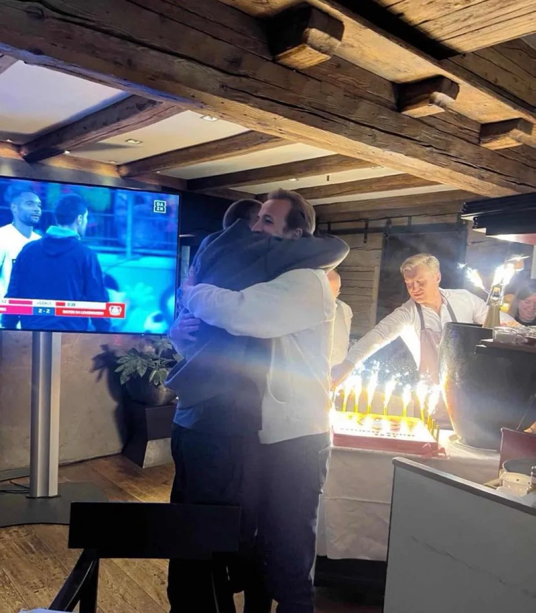 نهاية النحس وبداية المجد.. هاري كين يتوج بأول لقب جماعي في تاريخه