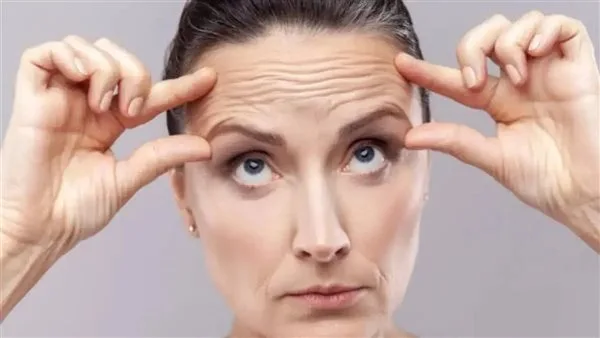 طرق لمنع التجاعيد وتأخير شيخوخة الجلد