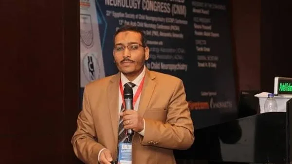 طبيب بمستشفى سوهاج الجامعي ينقذ حياة ابنة الكاتب الصحفي أحمد أبو رية