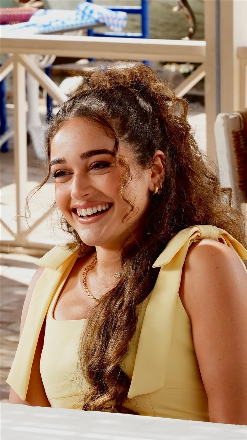 أبطال فيلم الساعة 7