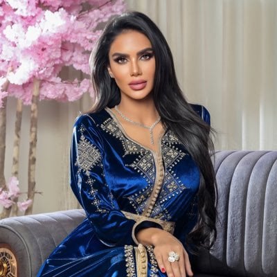 الإعلامية أحلام العجارمة زوجة أحمد المحمدي الجديدة