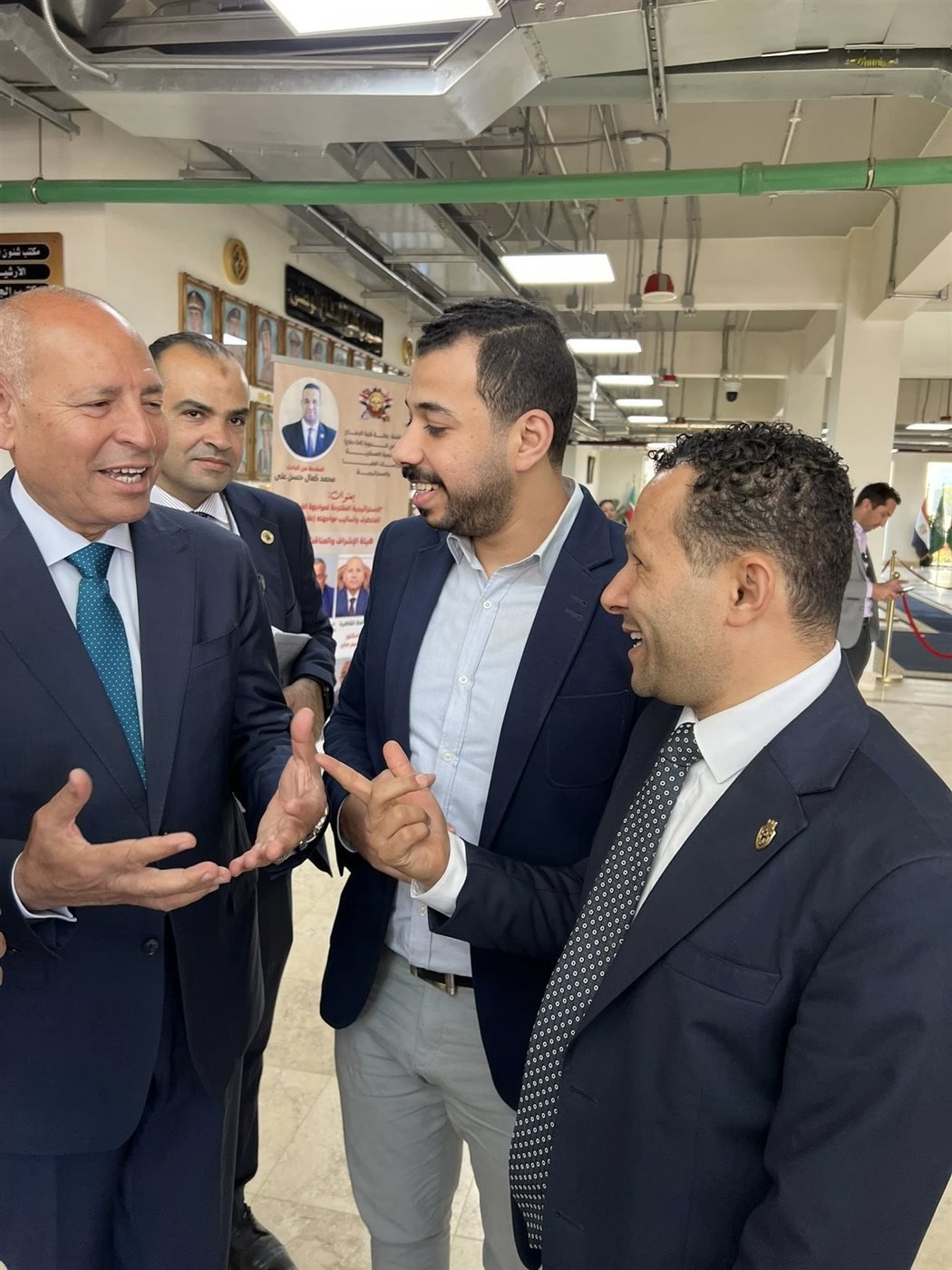 منح محمد كمال زمالة كلية الدفاع الوطني عن رسالة دور الإعلام في مواجهة الفكر المتطرف