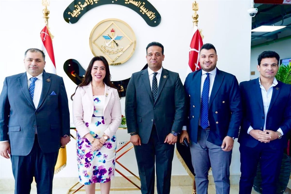 منح محمد كمال زمالة كلية الدفاع الوطني عن رسالة دور الإعلام في مواجهة الفكر المتطرف