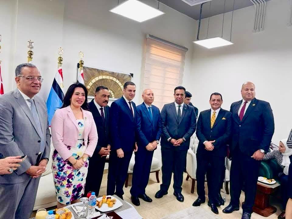 منح محمد كمال زمالة كلية الدفاع الوطني عن رسالة دور الإعلام في مواجهة الفكر المتطرف