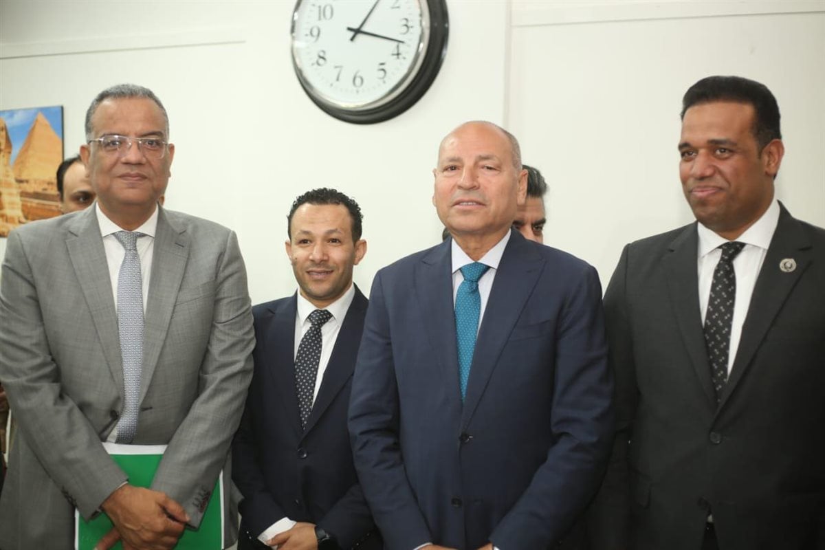 منح محمد كمال زمالة كلية الدفاع الوطني عن رسالة دور الإعلام في مواجهة الفكر المتطرف