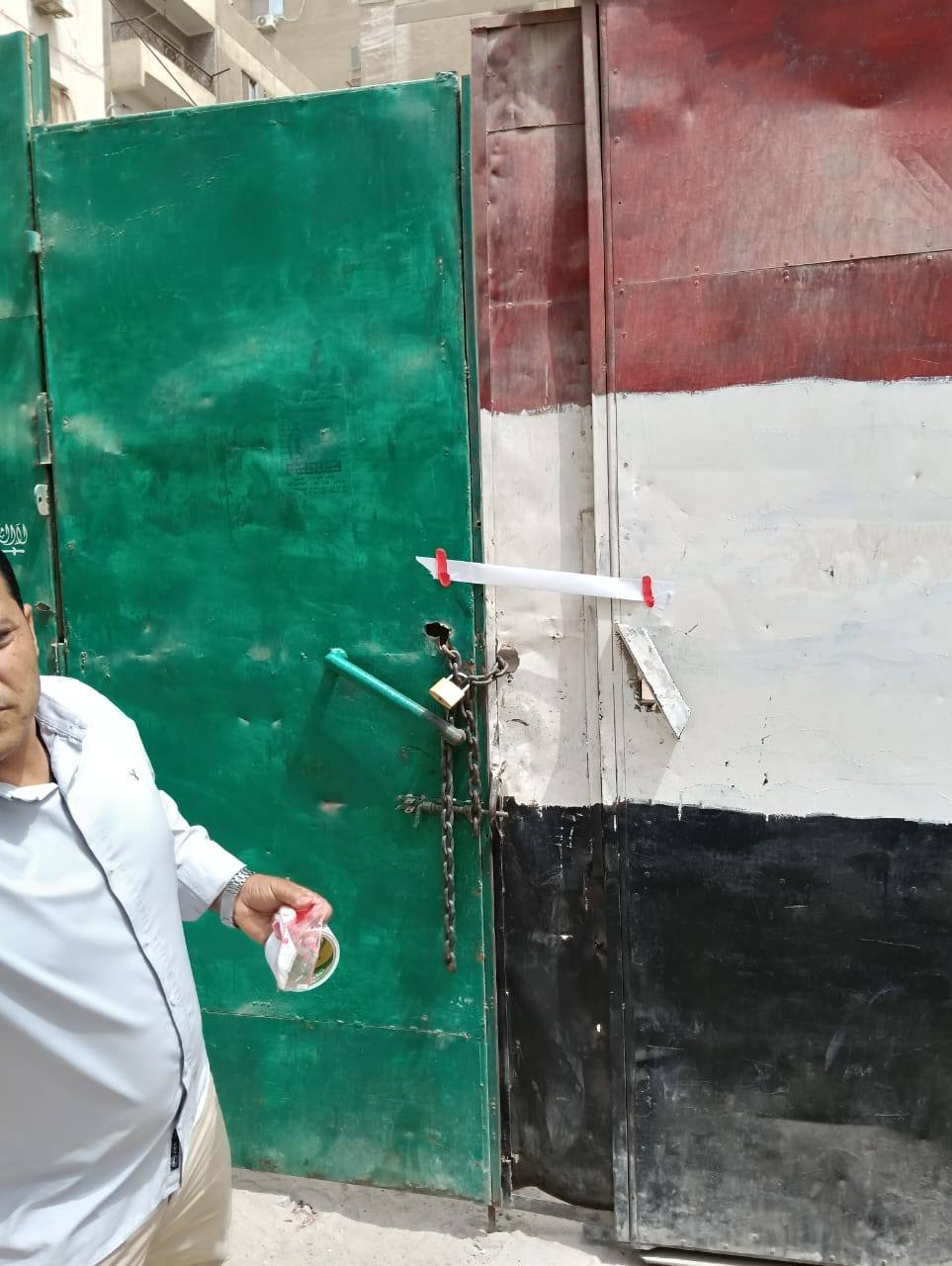 محافظة القاهرة: غلق وتشميع مخزن مخالف بقطعة أرض في مدينة نصر| صور