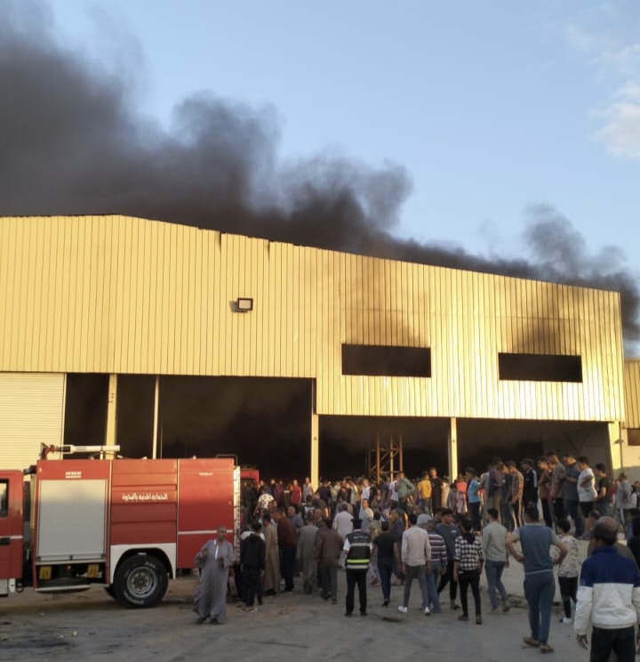 نشوب حريق داخل محطة بطاطس بالبحيرة