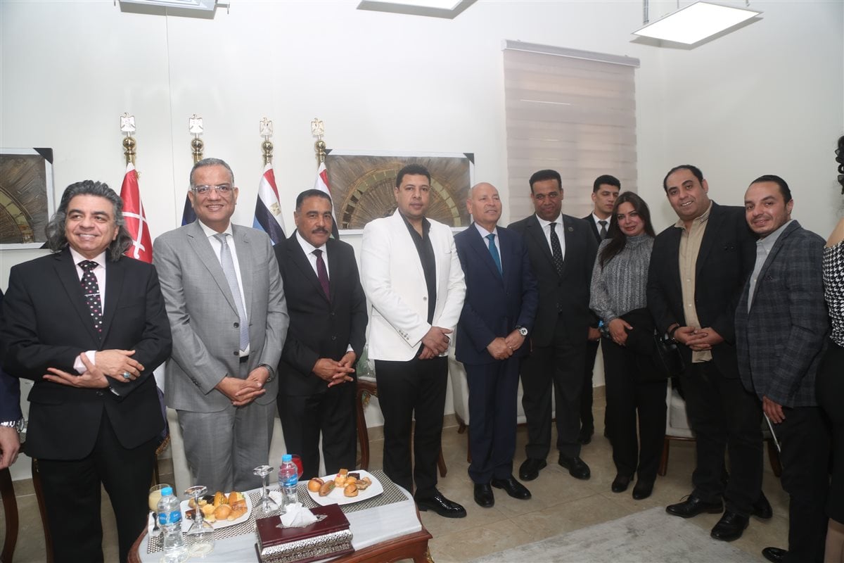 منح محمد كمال زمالة كلية الدفاع الوطني عن رسالة دور الإعلام في مواجهة الفكر المتطرف