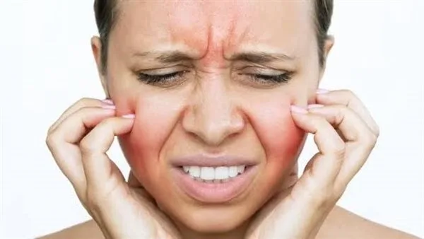 انتفاخ الوجه المستمر.. تعرف على أسبابه وطرق العلاج انتفاخ الوجه المستمر.. تعرف على أسبابه وطرق العلاج