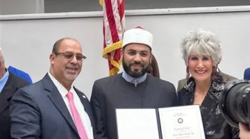 شيكاغو تكرم عالمًا أزهريًا مصريًا بمناسبة الشهر الوطني للتراث العربي