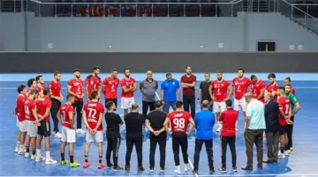 زين وكاشباريك.. يد الأهلي يدخل في مفاوضات مع الثنائي المحترف وعقبة واحدة تمنع انضمامهما