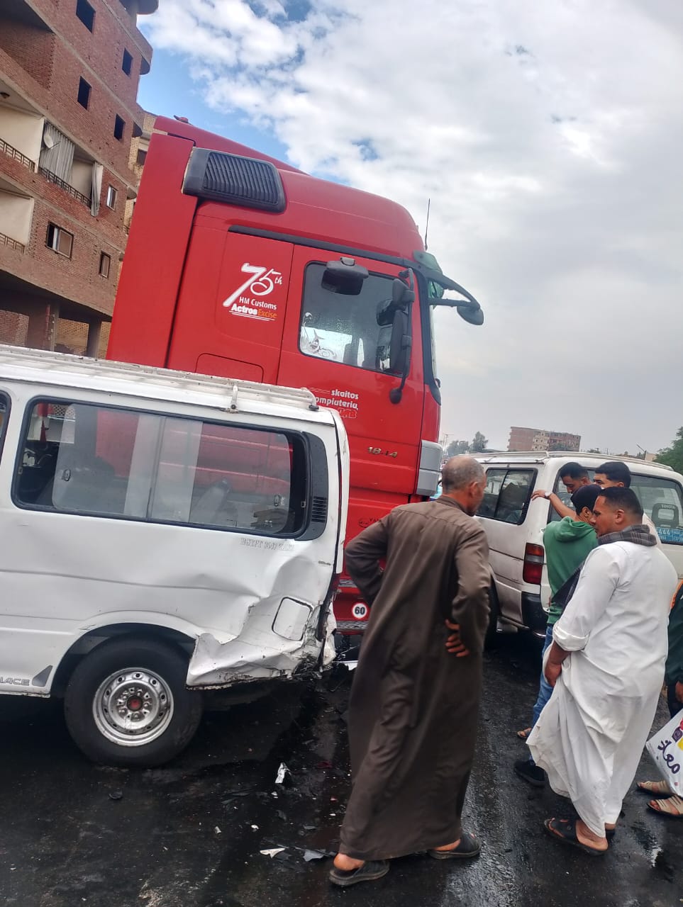 حادث تصادم على كوبري بركة السبع بالمنوفية 
