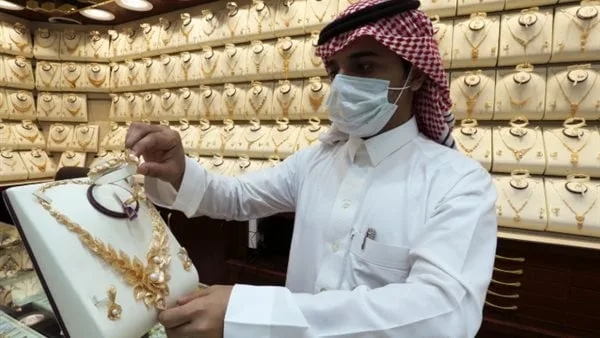 أسعار الذهب في السعودية اليوم الجمعة بعد التراجع الأخير