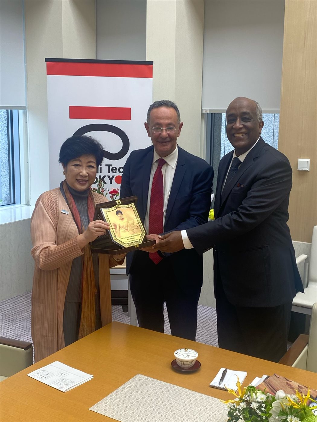 رئيس المتحف المصرى الكبير فى زيارة إلى اليابان