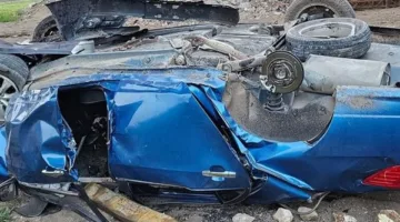 أسرة كاملة في المستشفى.. سقوط سيارة من أعلى الدائري بنزلة الصف