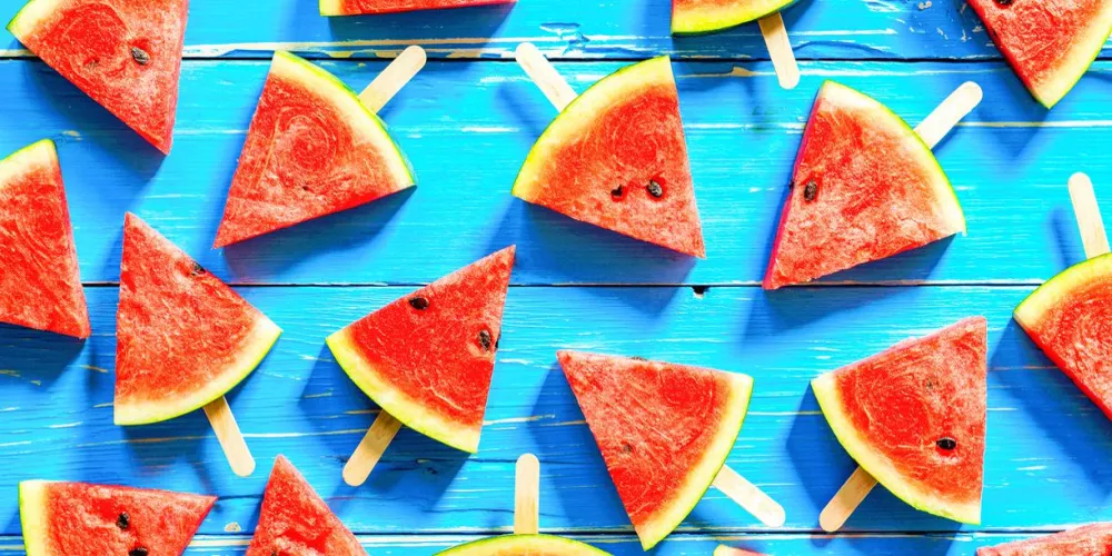 أطعمة تساعد على تقليل حرارة الجسم في الصيف.. عصائر ومأكولات تخدعك