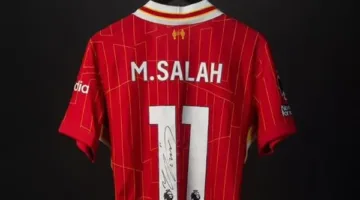 أعلى سعر بتاريخ ليفربول.. بيع قميص محمد صلاح في مباراة توتنهام بـ 15 ألف جنيه إسترليني
