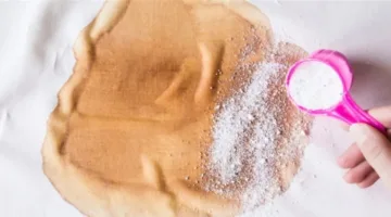 أفضل الطرق لإزالة بقع القهوة والشاي من الملابس بسهولة.. 13 خطوة سحرية