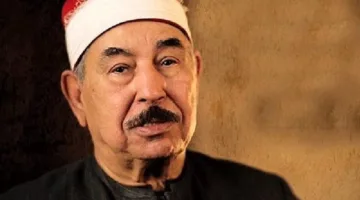 أول قارئ مصري يتلو القرآن بجوف الكعبة.. 18 محطة بحياة الشيخ الطبلاوي في ذكرى وفاته